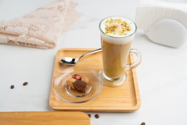 Hot / Pistachio Latte